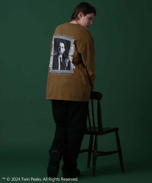 MANASTASH（マナスタッシュ）の「MANASTASH/マナスタッシュ TWIN PEAKS L/S TEE 01 ツイン・ピークス ロングスリーブTシャツ 01（Tシャツ/カットソー・メンズ・ブラック/ホワイト/ブラウン・L/M/XL/S）」の5枚目の写真