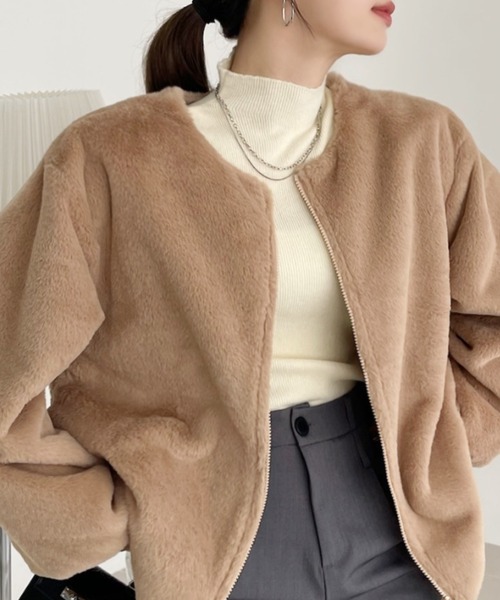 TREOVER(トレオーバー)の「ふわふわソフトタッチエコファージャケット(ノーカラーコート・レディース・アイボリー/キャメル/ダークブラウン/ベージュ・FREE)」の2枚目の写真
