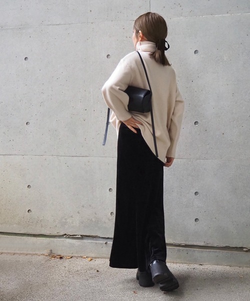 LAULEN(ローレン)の「highneck knit pullover /ハイネックニットプルオーバー(ニット/セーター・レディース・ブラック/グレー/レッド/ベージュ/アイボリー・FREE)」の7枚目の写真