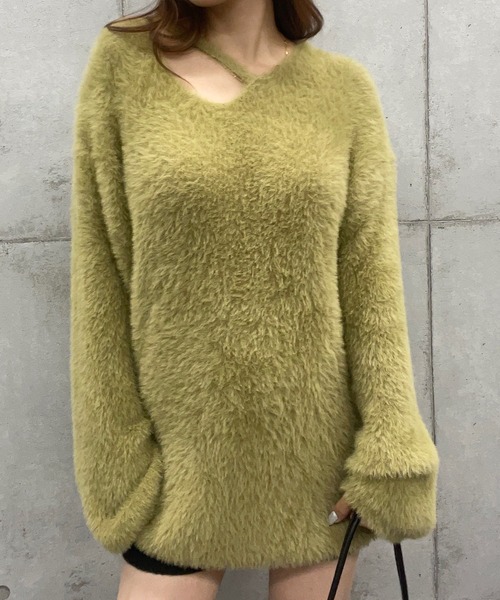ROGER AND RAW（ロジャーアンドロウ）の「カットアウトVネックシャギーニット（ニット/セーター・レディース・ホワイト/ブラック/カーキ/オリーブ/ピンク・FREE）」の20枚目の写真