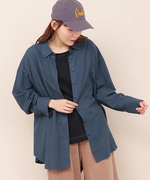 チチカカ（チチカカ）の「リネン混フロル刺繍シャツ（シャツ/ブラウス・レディース・カーキ/ナチュラル/ネイビー・FREE）」の11枚目の写真