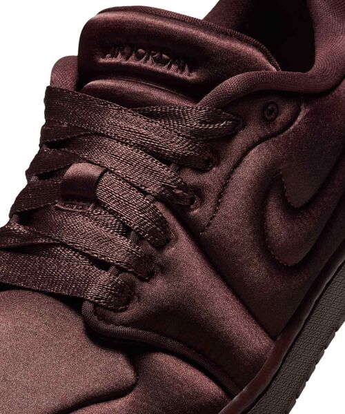 JORDAN BRAND（ジョーダンブランド）の「エア ジョーダン 1 LOW