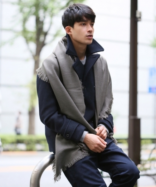 RAGEBLUE（レイジブルー）の「フリンジショールマフラー/570457（マフラー・メンズ・ブラック/グレー系その他/オリーブ・FREE）」の2枚目の写真