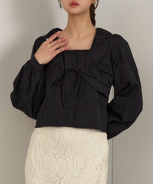 MAGASIN DE MODE Chou Chou(マガジンデモードシュシュ)の「【MAGASIN DE MODE Chou Chou】TNタフタ ビスチェレイヤード風ブラウス XNN(シャツ/ブラウス・レディース・ブラック/アイボリー/グレー・FREE)」の5枚目の写真