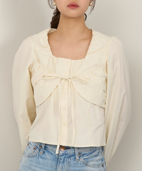 MAGASIN DE MODE Chou Chou(マガジンデモードシュシュ)の「【MAGASIN DE MODE Chou Chou】TNタフタ ビスチェレイヤード風ブラウス XNN(シャツ/ブラウス・レディース・ブラック/アイボリー/グレー・FREE)」の11枚目の写真
