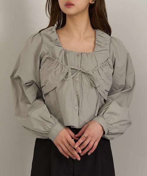 MAGASIN DE MODE Chou Chou(マガジンデモードシュシュ)の「【MAGASIN DE MODE Chou Chou】TNタフタ ビスチェレイヤード風ブラウス XNN(シャツ/ブラウス・レディース・ブラック/アイボリー/グレー・FREE)」の19枚目の写真