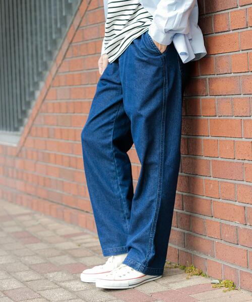 ITEMS URBANRESEARCH（アイテムズ アーバンリサーチ）の「クールタッチ デニムイージーパンツ（その他パンツ・メンズ・ブラック/インディゴブルー/ブルー系その他・MEDIUM/LARGE）」の2枚目の写真