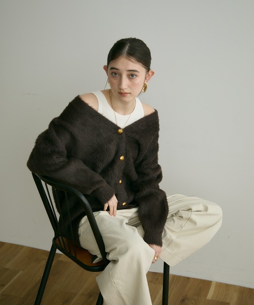 Crisp（クリスプ）の「【ZOZO限定】シャギーオーバーニットカーディガン（カーディガン/ボレロ・レディース・アイボリー/ブラウン/ベージュ/ダークグレー・FREE）」の2枚目の写真