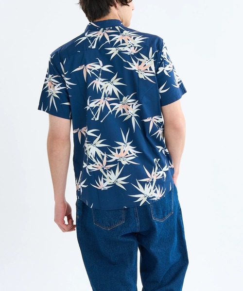 RVCA(ルーカ)の「RVCA メンズ MORNING GLORY SS 半袖シャツ 【2025年春夏モデル】ルーカ総柄半袖シャツ(シャツ/ブラウス・メンズ・ブルー系その他/ブラック系その他・X-LARGE/LARGE/MEDIUM/SMALL)」の3枚目の写真