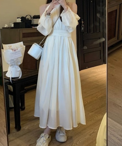 未使用 タグ付 ロングワンピース 長袖 フリル オープンショルダー ギャザー 青 セール】フリルオープンショルダーロングワンピース（ワンピース