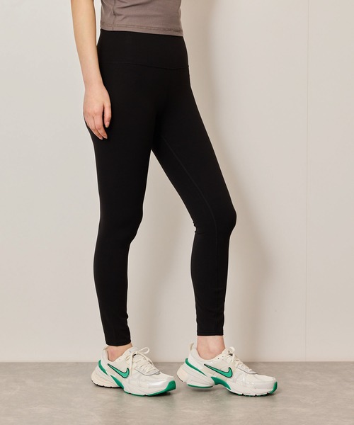 Vuori（ヴオリ）の「【VUORI】AllTheFeels Legging スポーツレギンス（レギンス/スパッツ・レディース・ネイビー/ブラック/パープル・S/M）」の7枚目の写真