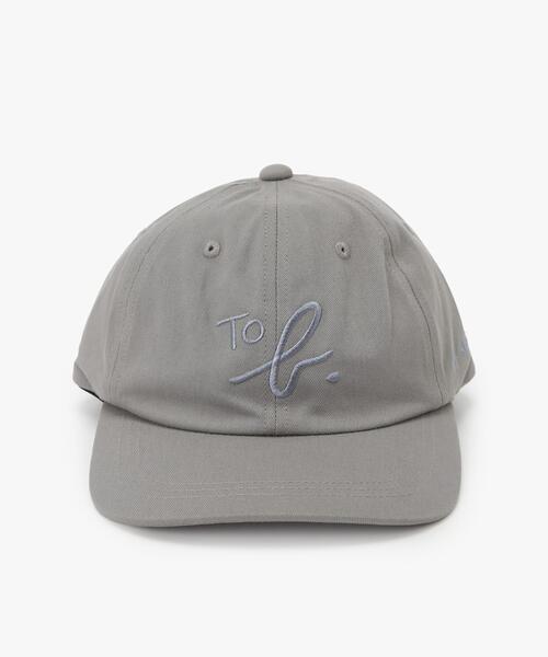 To b. by agnes b.（トゥービーバイアニエスベー）の「”To b.” ビッグロゴ 刺繍 キャップ（キャップ・レディース・グレー・FREE）」の3枚目の写真