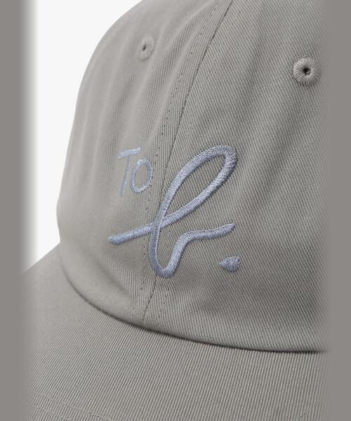 To b. by agnes b.（トゥービーバイアニエスベー）の「”To b.” ビッグロゴ 刺繍 キャップ（キャップ・レディース・グレー・FREE）」の6枚目の写真