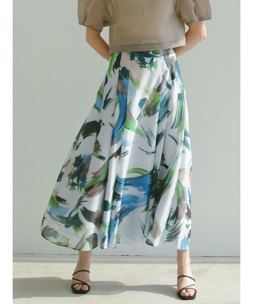ELENDEEK（エレンディーク）の「ペインティングパターンフレアスカート（スカート・レディース・グリーン/ブラック・01/02）」の6枚目の写真