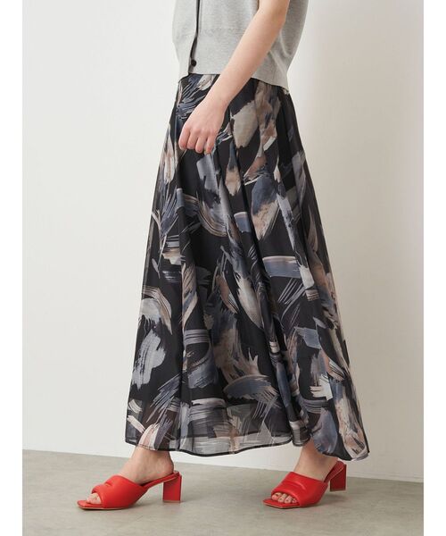 ELENDEEK（エレンディーク）の「ペインティングパターンフレアスカート（スカート・レディース・グリーン/ブラック・01/02）」の12枚目の写真