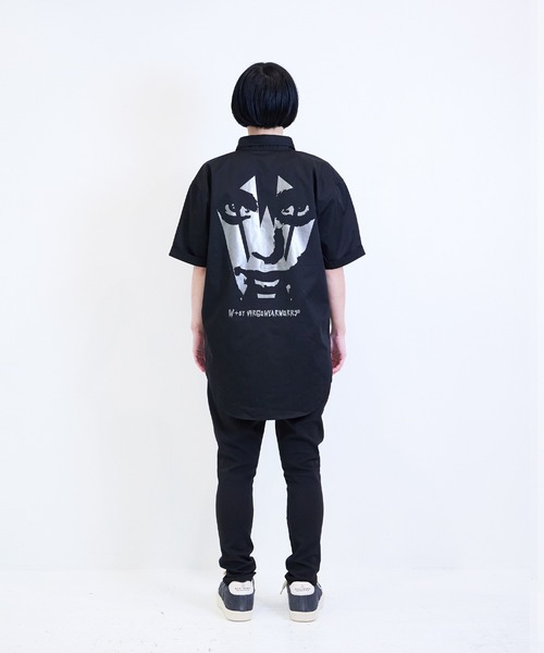 [W] by VIRGOwearworks（ダブリューバイヴァルゴウェアーワークス）の「Face Logo W-Shirts（シャツ/ブラウス・メンズ・ブラック×シルバー/ブラック×ホワイト・MEDIUM/LARGE/X-LARGE）」の17枚目の写真