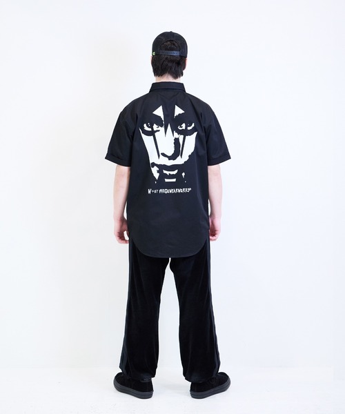 [W] by VIRGOwearworks（ダブリューバイヴァルゴウェアーワークス）の「Face Logo W-Shirts（シャツ/ブラウス・メンズ・ブラック×シルバー/ブラック×ホワイト・MEDIUM/LARGE/X-LARGE）」の13枚目の写真