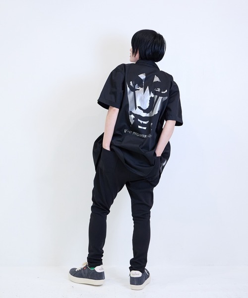 [W] by VIRGOwearworks（ダブリューバイヴァルゴウェアーワークス）の「Face Logo W-Shirts（シャツ/ブラウス・メンズ・ブラック×シルバー/ブラック×ホワイト・MEDIUM/LARGE/X-LARGE）」の19枚目の写真