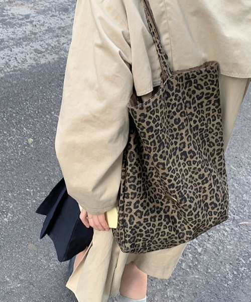 Vipoa(ヴィポア)の「2way metal multi tote(トートバッグ・レディース・ネイビー/レオパード/レッド・FREE)」の10枚目の写真