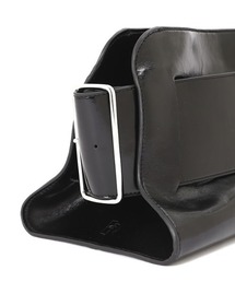 ETRE TOKYO エトレ 新品タグ付 オイルアップレザークラッチバッグ 茶 ETRE TOKYO(エトレトウキョウ)の「オイルアップレザークラッチ