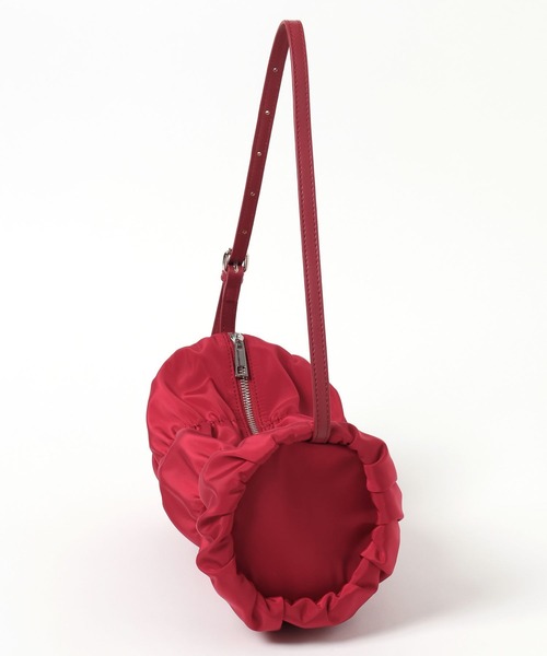 Heather（ヘザー）の「ドラムナイロンBAG　450354（ショルダーバッグ・レディース・アイボリー/レッド/ブラック・ONE SIZE）」の13枚目の写真