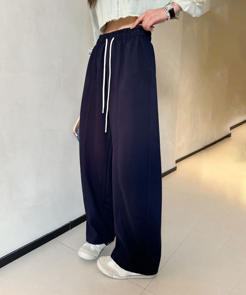 aimoha(アイモハ)の「ワイドスウェットパンツ(スウェットパンツ・レディース・ベージュ/ネイビー/ピンク/ブルー/杢グレー/バーガンディー・MEDIUM/LARGE)」の3枚目の写真