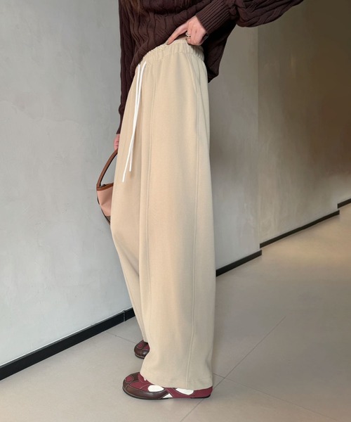 aimoha(アイモハ)の「ワイドスウェットパンツ(スウェットパンツ・レディース・ベージュ/ネイビー/ピンク/ブルー/杢グレー/バーガンディー・MEDIUM/LARGE)」の10枚目の写真