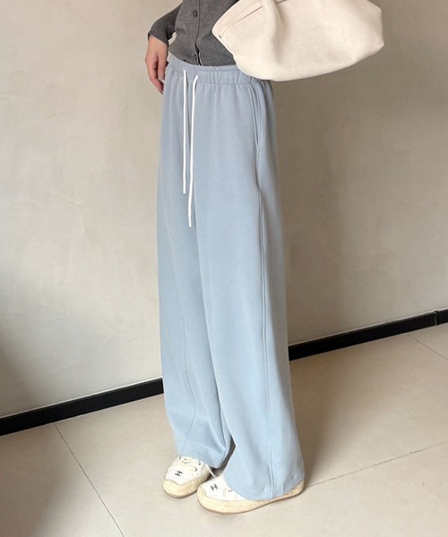aimoha(アイモハ)の「ワイドスウェットパンツ(スウェットパンツ・レディース・ベージュ/ネイビー/ピンク/ブルー/杢グレー/バーガンディー・MEDIUM/LARGE)」の13枚目の写真