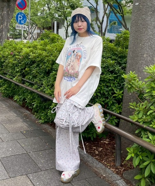 Candy Stripper（キャンディストリッパー）の「FLUFFY CLUB BIG Tシャツ（Tシャツ/カットソー・レディース・オフホワイト/ブルー/ブラック/ピンク・FREE）」の14枚目の写真