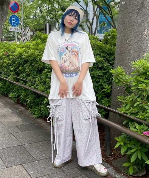 Candy Stripper（キャンディストリッパー）の「FLUFFY CLUB BIG Tシャツ（Tシャツ/カットソー・レディース・オフホワイト/ブルー/ブラック/ピンク・FREE）」の13枚目の写真