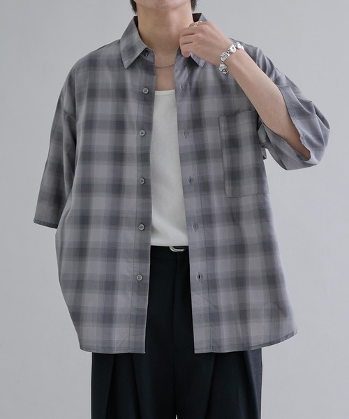 epnok（エプノック）の「ベーシックルーズ半袖シャツ（シャツ/ブラウス・メンズ・ブルー/オフホワイト/ブラック系2/チャコールグレー/ブラック/グレー系2/ブラック系1/グレー系1/ネイビー系1/ブルー系1/ブラック系3/ホワイト系1/グレー系3/ブラック系4/ブルー系2/ダークグレー/ピンク/グレイッシュベージュ・SMALL/MEDIUM/LARGE）」の10枚目の写真