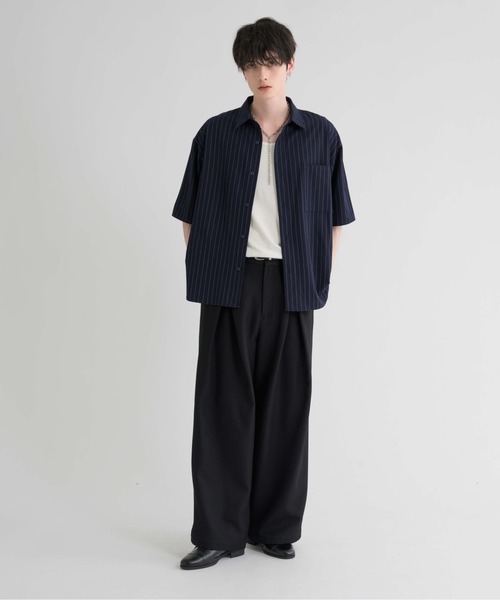 epnok（エプノック）の「ベーシックルーズ半袖シャツ（シャツ/ブラウス・メンズ・ブルー/オフホワイト/ブラック系2/チャコールグレー/ブラック/グレー系2/ブラック系1/グレー系1/ネイビー系1/ブルー系1/ブラック系3/ホワイト系1/グレー系3/ブラック系4/ブルー系2/ダークグレー/ピンク/グレイッシュベージュ・SMALL/MEDIUM/LARGE）」の21枚目の写真