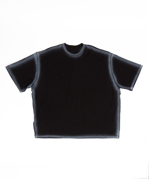a.p.o.v.（エーピーオービー）の「a.p.o.v. 縁取りスプレーペインティングオーバーサイズTシャツ（Tシャツ/カットソー・メンズ・ブラック/ホワイト・ONESIZE）」の13枚目の写真