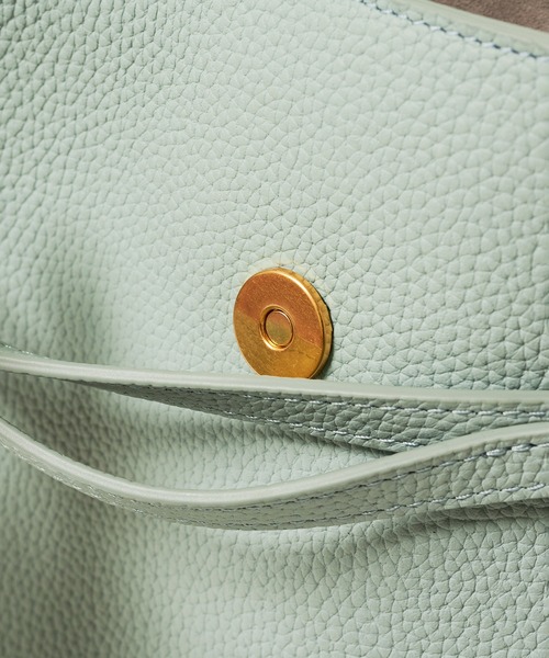 tov(トーヴ)の「【TOV】26SS新色あり MIMI GRAND T25W02B560 T26S07B599(ハンドバッグ・レディース・キャメル/ブラック系その他2/グレイッシュベージュ/サックスブルー/ブラック/ブラウン/ホワイト・FREE)」の21枚目の写真