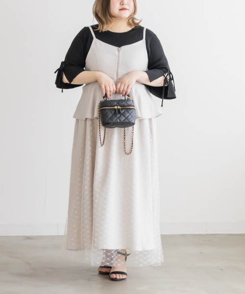 CLETTE(クレット)の「チュール重ねジップキャミワンピース(ワンピース・レディース・グレイッシュベージュ/ブラック・LL/3L/4L)」の14枚目の写真