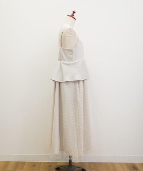 CLETTE(クレット)の「チュール重ねジップキャミワンピース(ワンピース・レディース・グレイッシュベージュ/ブラック・LL/3L/4L)」の7枚目の写真