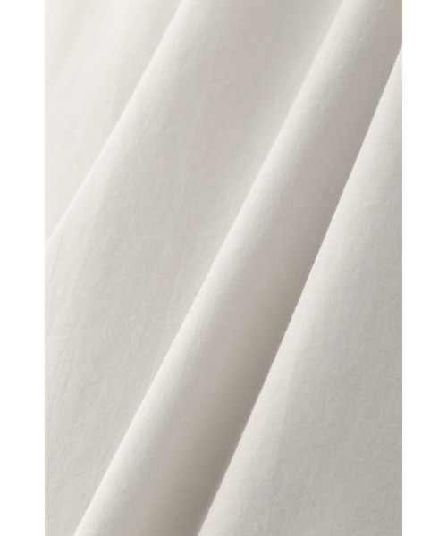 MHL.(エムエイチエル)の「ORGANIC COTTON SHIRTING(シャツ/ブラウス・レディース・オフホワイト/ネイビー・1/2)」の7枚目の写真