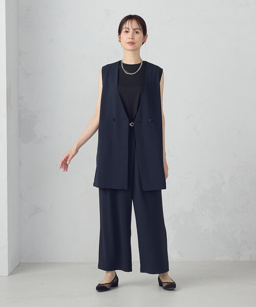 COMME CA ISM(コムサイズム)の「【UVカット・吸水速乾・接触冷感】kireri ノーカラーロングジレ / セットアップ対応(ベスト・レディース・ネイビー/モカ・FREE)」の6枚目の写真