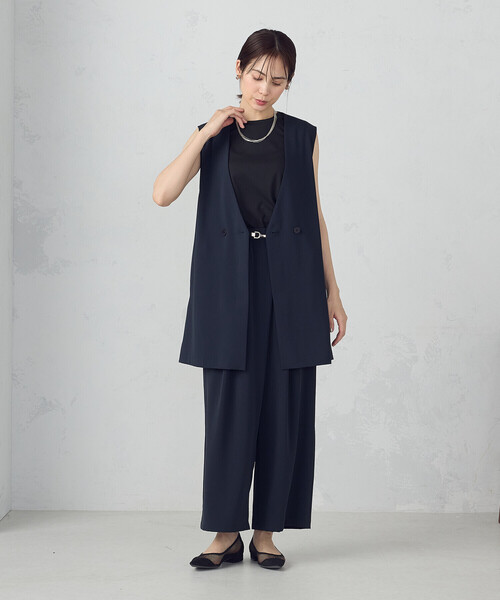 COMME CA ISM(コムサイズム)の「【UVカット・吸水速乾・接触冷感】kireri ノーカラーロングジレ / セットアップ対応(ベスト・レディース・ネイビー/モカ・FREE)」の7枚目の写真
