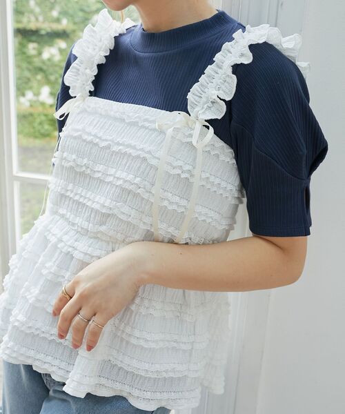 MAJESTIC LEGON(マジェスティックレゴン)の「カットレースリボンキャミソール(キャミソール・レディース・ブラック/オフホワイト/ホワイト系その他・MEDIUM)」の1枚目の写真