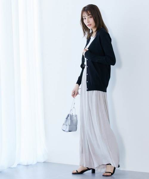 slattgir（スラットジール）の「高身長　【アイスクリーンプレミアム】Vネックカーディガン（持続冷感・毛玉なりにくい・UVカット）（カーディガン/ボレロ・レディース・ブラック/杢グレー/グリーン・LL/3L/4L/5L/M/L）」の7枚目の写真