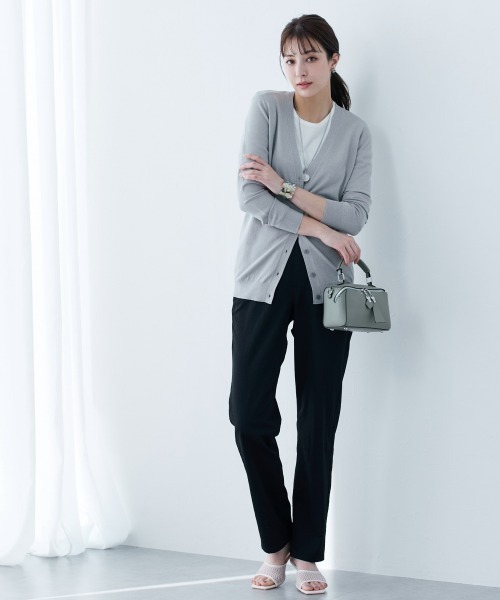 slattgir（スラットジール）の「高身長　【アイスクリーンプレミアム】Vネックカーディガン（持続冷感・毛玉なりにくい・UVカット）（カーディガン/ボレロ・レディース・ブラック/杢グレー/グリーン・LL/3L/4L/5L/M/L）」の10枚目の写真