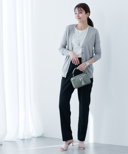 slattgir（スラットジール）の「高身長　【アイスクリーンプレミアム】Vネックカーディガン（持続冷感・毛玉なりにくい・UVカット）（カーディガン/ボレロ・レディース・ブラック/杢グレー/グリーン・LL/3L/4L/5L/M/L）」の11枚目の写真