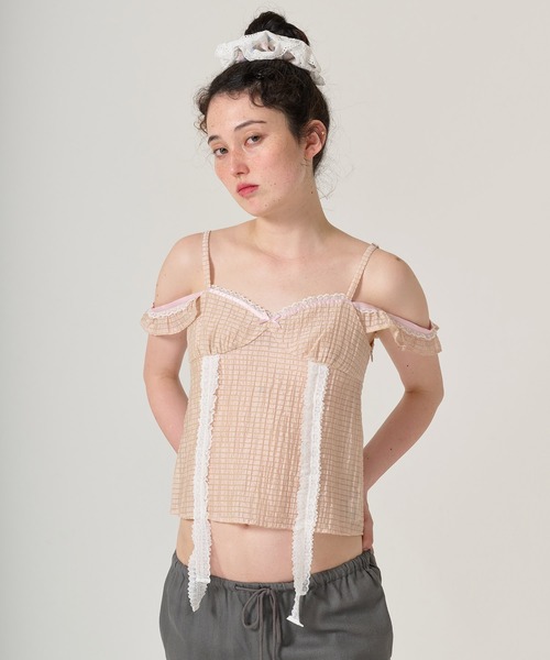 TINA:JOJUN(ティーナジョジュン)の「ハートネック キャミブラウス TINA:JOJUN(キャミソール・レディース・アイボリー/サーモンピンク・M)」の2枚目の写真