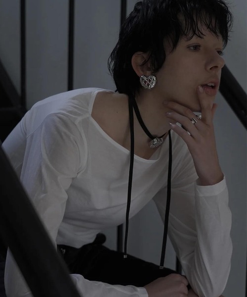 ROSE BUD（ローズバッド）の「(Sea’ds mara)Trimming blade necklace（ネックレス・レディース・ブラック・ONE SIZE）」の2枚目の写真