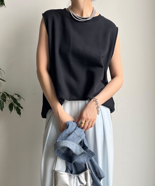 DouDou（ドゥドゥ）の「スウェットタンクプルオーバー（Tシャツ/カットソー・レディース・オフホワイト/グレー/ブラック/ブラウン・FREE）」の2枚目の写真