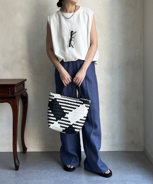 DouDou（ドゥドゥ）の「スウェットタンクプルオーバー（Tシャツ/カットソー・レディース・オフホワイト/グレー/ブラック/ブラウン・FREE）」の11枚目の写真