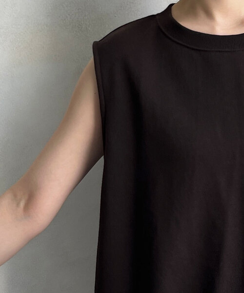 DouDou（ドゥドゥ）の「スウェットタンクプルオーバー（Tシャツ/カットソー・レディース・オフホワイト/グレー/ブラック/ブラウン・FREE）」の5枚目の写真