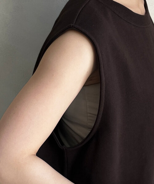 DouDou（ドゥドゥ）の「スウェットタンクプルオーバー（Tシャツ/カットソー・レディース・オフホワイト/グレー/ブラック/ブラウン・FREE）」の6枚目の写真