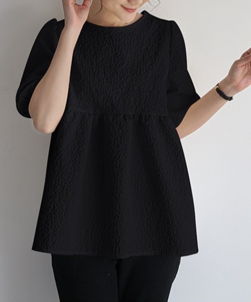 Coo+i(クーイ)の「ジャガードパフスリーブブラウス(シャツ/ブラウス・レディース・アイボリー/ブラック・L)」の3枚目の写真